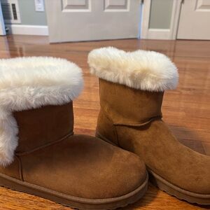 Cozy Tan Boots with Faux Fur Trim